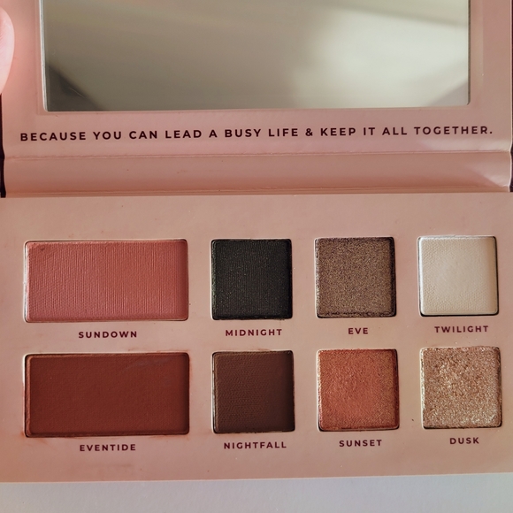 Evening Glamour palette - Picture 2 of 3